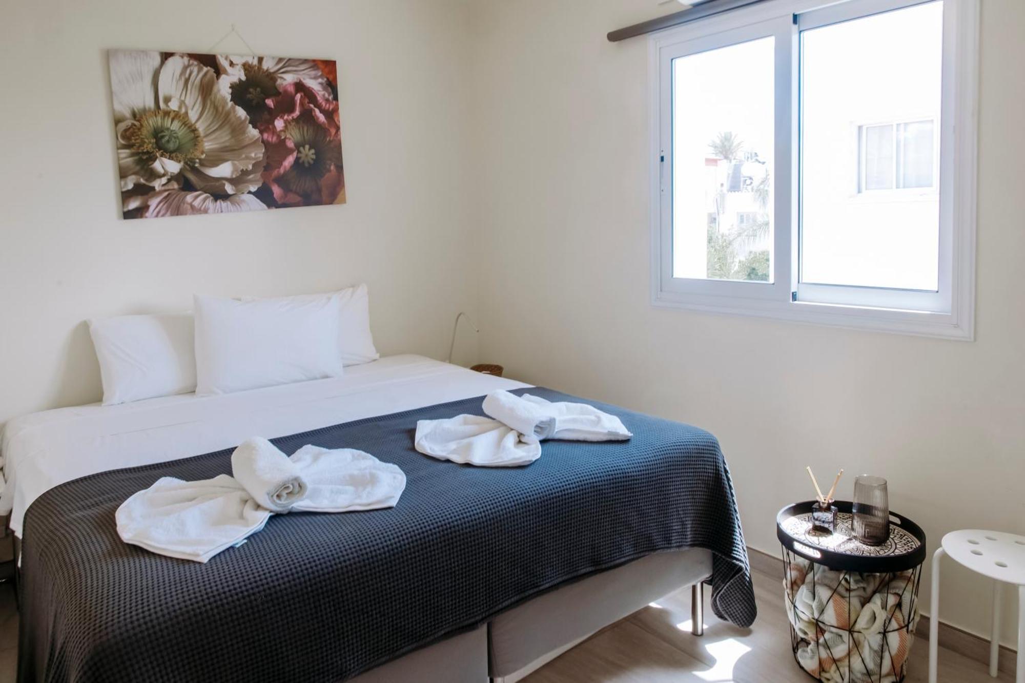Viking Family Superior Lux Agia Napa Exterior foto